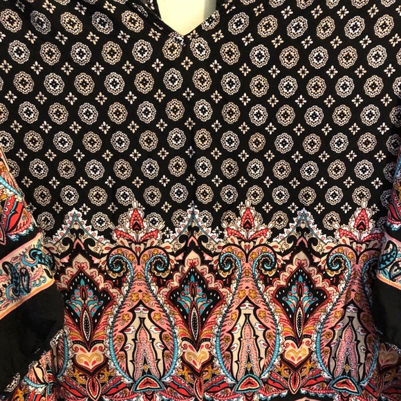 Women's blouse - Picture 2 of 6